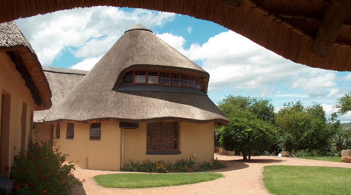 Owl and Elephant Lodge