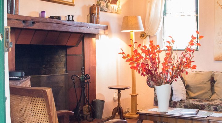 B's Cottage- Stanford