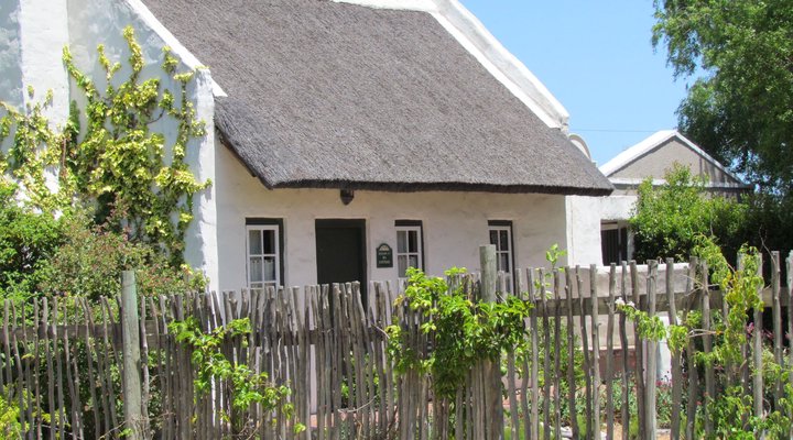 B's Cottage- Stanford