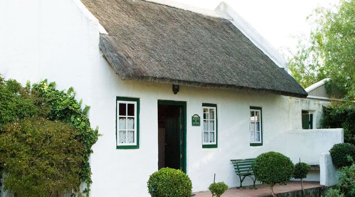 B's Cottage- Stanford