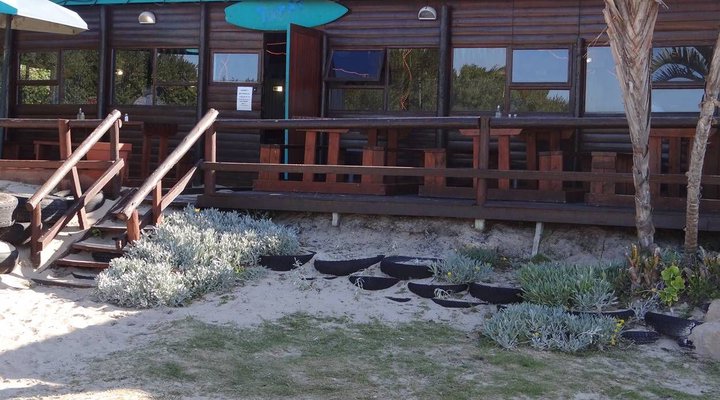 Waterside Living - Claptons Beach 16