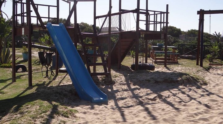 Waterside Living - Claptons Beach 16