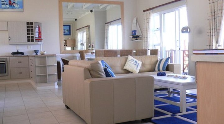 Rock Bay Lodge