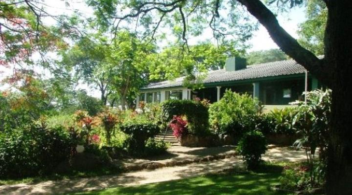 Clever’s Lake View Resort