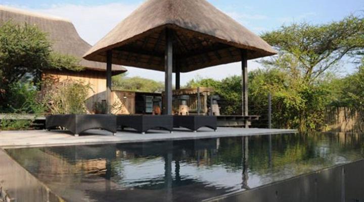 Royal Jozini Imvubu Lodge