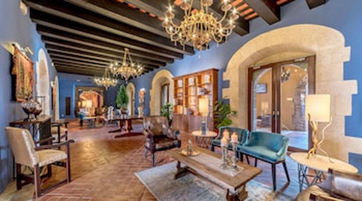 Hodelpa Nicolás de Ovando