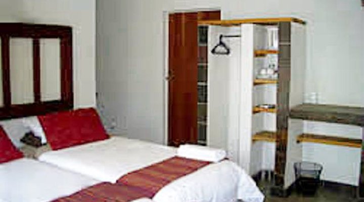 Domba Guest Lodge
