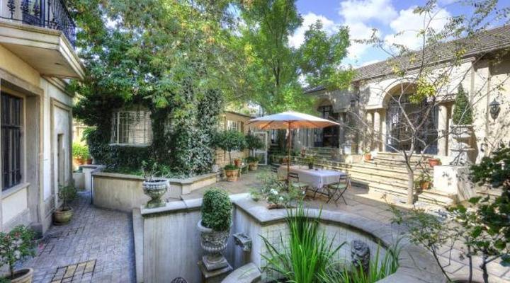 Le Chatelat Boutique Guest House