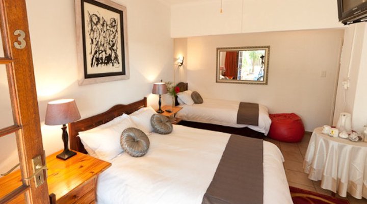 Kuru-Kuru Guest House