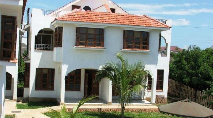 Diani Breeze Villas