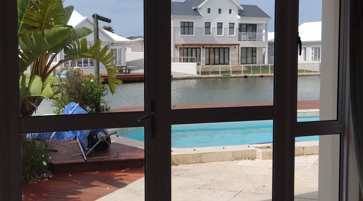 Waterside Living - Marina Martinique 1404