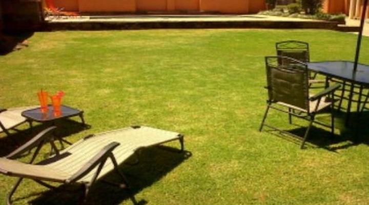 Sunset West Self-catering Guest House