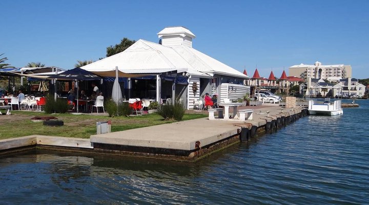 Waterside Living - Aruba Breeze 12