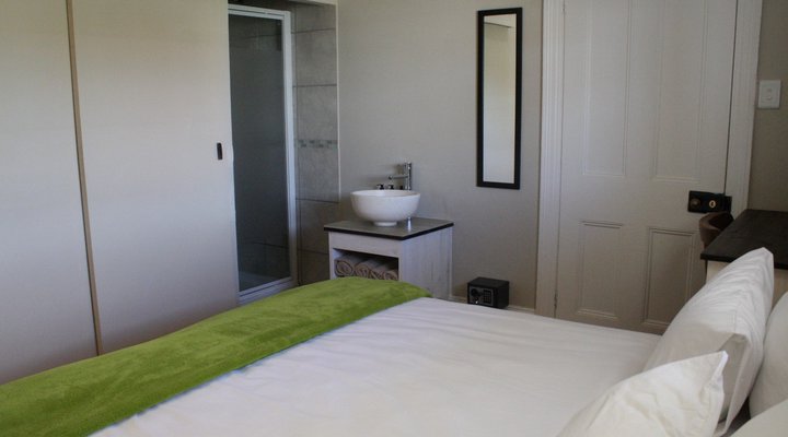 Guest House on Irvine