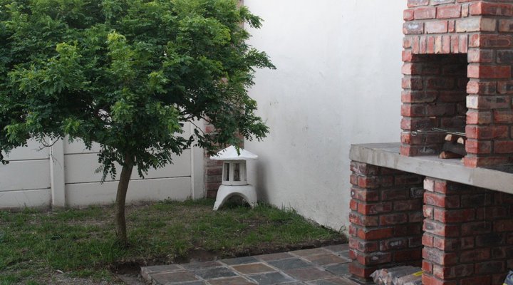Guest House on Irvine