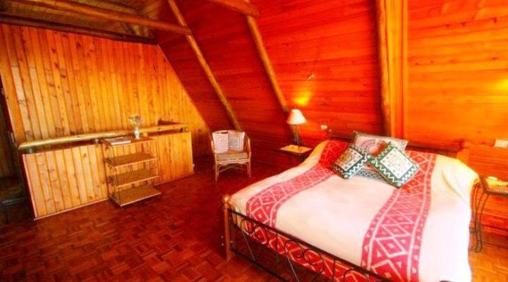 Lakai House and Cottages