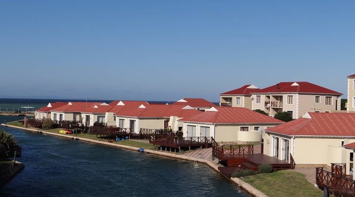 Waterside Living - Marina Sands 22