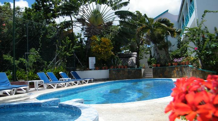 Cosi Hotel & Restaurant