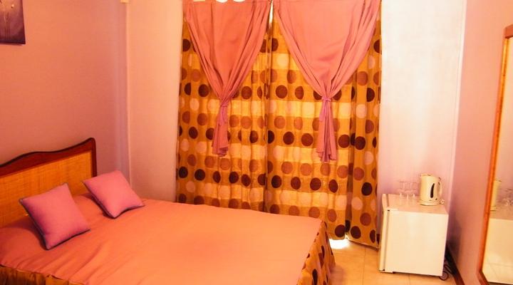 Cosi Hotel & Restaurant