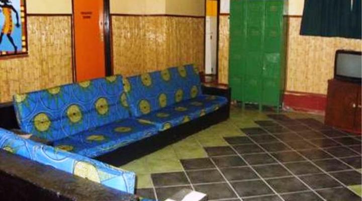 Shoestrings Backpackers Lodge