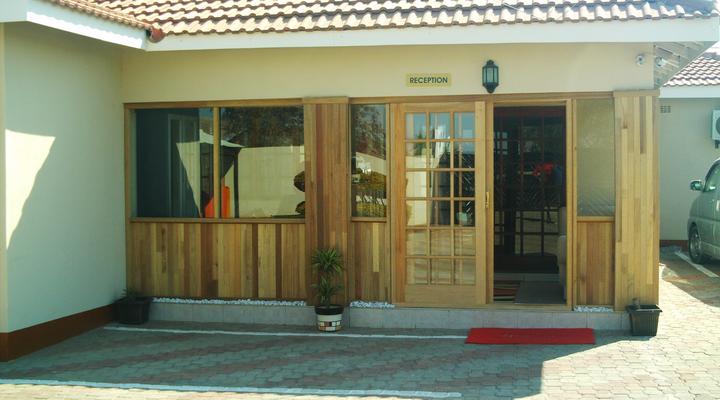 Comfort Palace Guest House