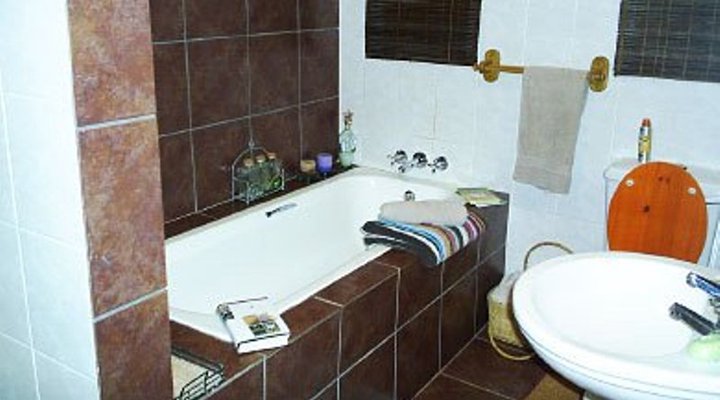 Hadeda Mountain Guest Farm