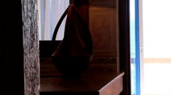 Surf N Stay Charming Beachfront Apartment