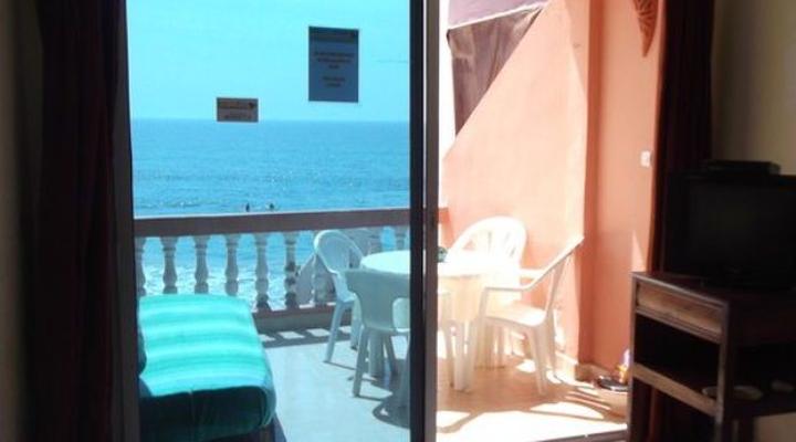 Surf N Stay Hash Bay Beachfront Apartment