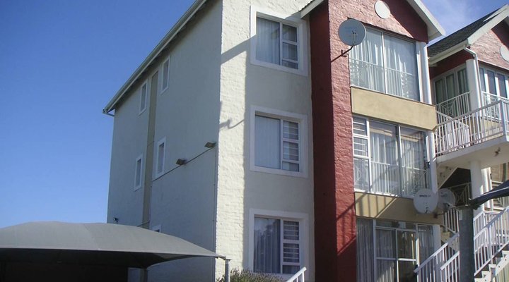 Waterside Living - Dolphin Bay 03