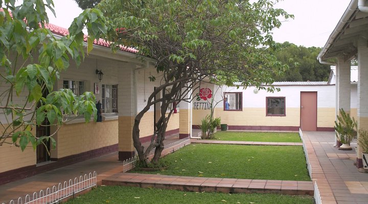 Bettina Executive Guest Lodge