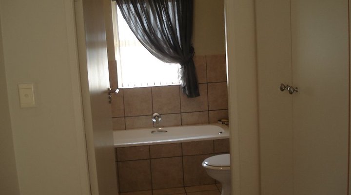 Ellis Self-catering: La Palma Villa Flat E24