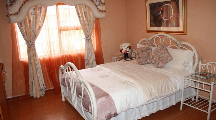 Ikamva Lodge