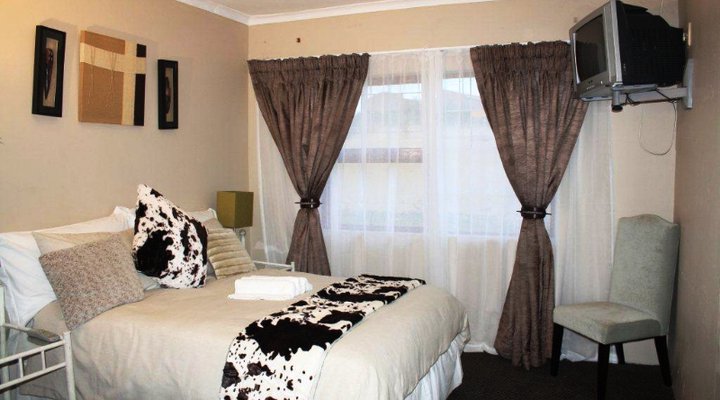 Ikamva Lodge