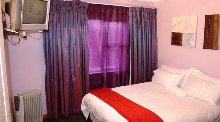 Ikamva Lodge