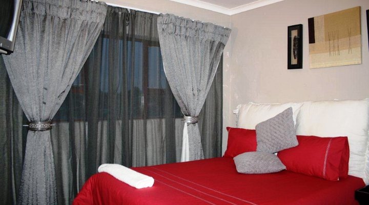 Ikamva Lodge