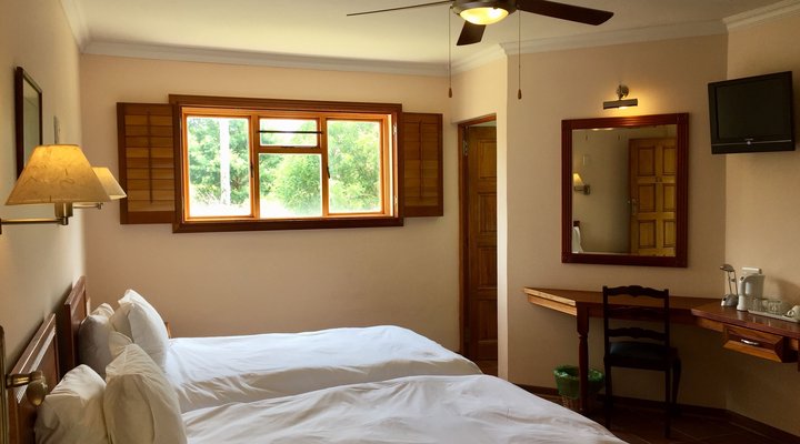 Glen Craig Country House