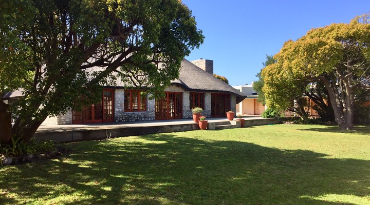 Glen Craig Country House