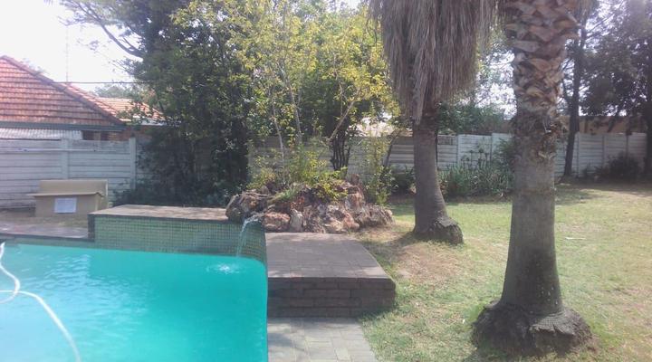 Fourways Backpackers Lodge 