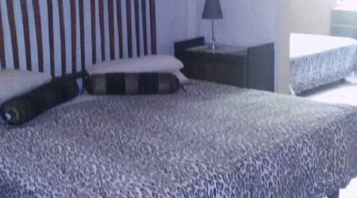 LeNgwenya Private Game Lodge