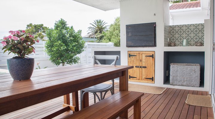 Old Kom Beach Cottage