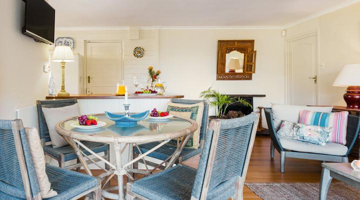 Constantia River Cottage