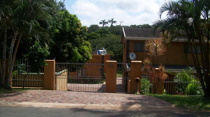 Joe and Maria Hideout - Garrick House