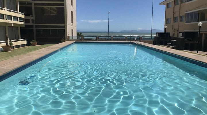 Monaco Gardens 305
