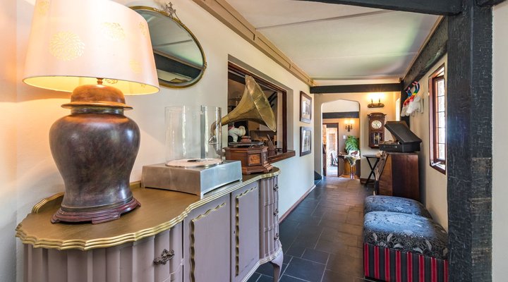 Hillside Guesthouse