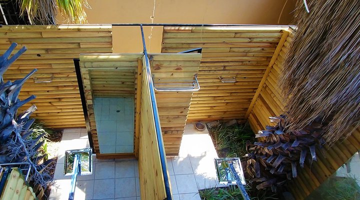 Beau Valley Backpackers