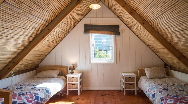 The Whale Cove Cottage