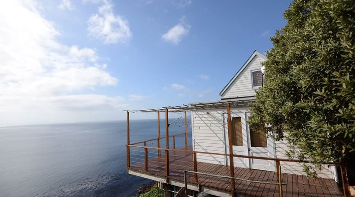 The Whale Cove Cottage