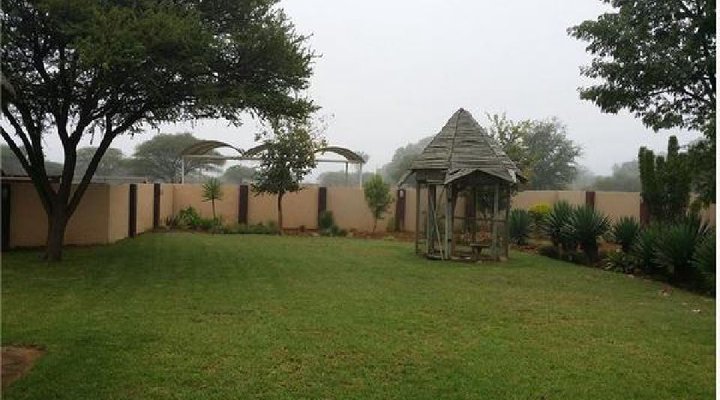 Chakira Lodge