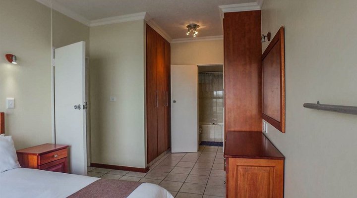 Santana 602, Margate