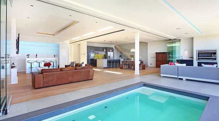 Modern Beach House With Pool & Jacuzzi